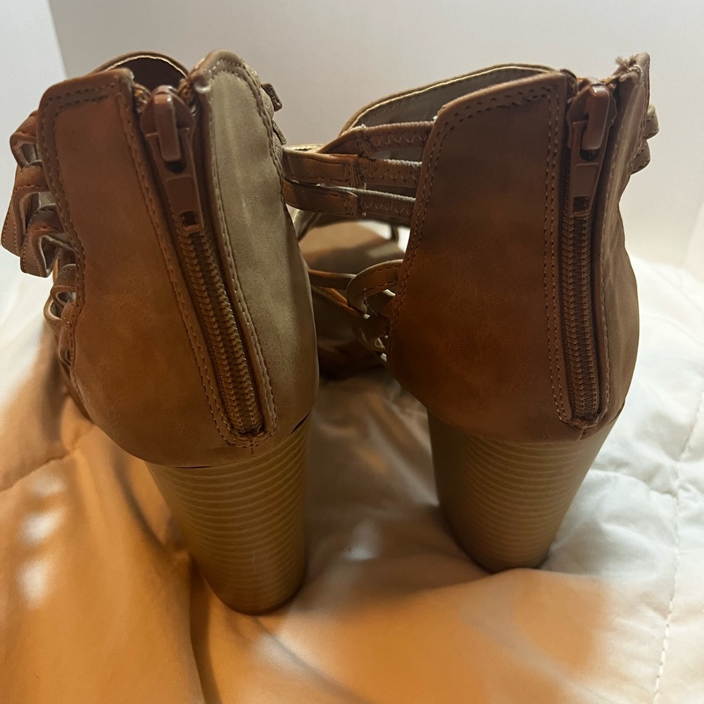 Report gladiator style heels - Picture 4 of 6